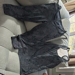 Elegant Black Patterned Leggings Set